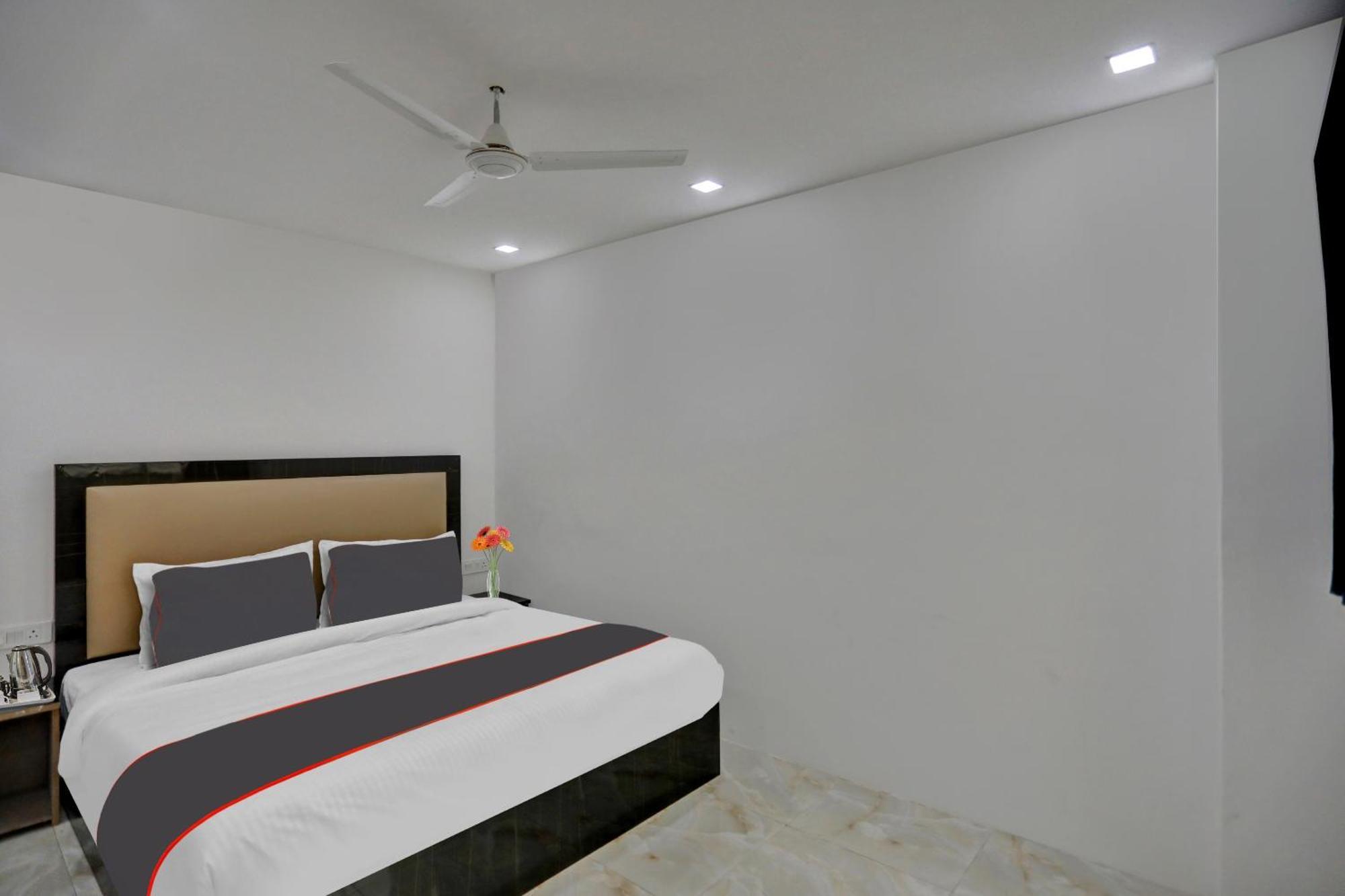 Super Townhouse The Arrow Near Lotus Temple Hotel New Delhi Eksteriør billede