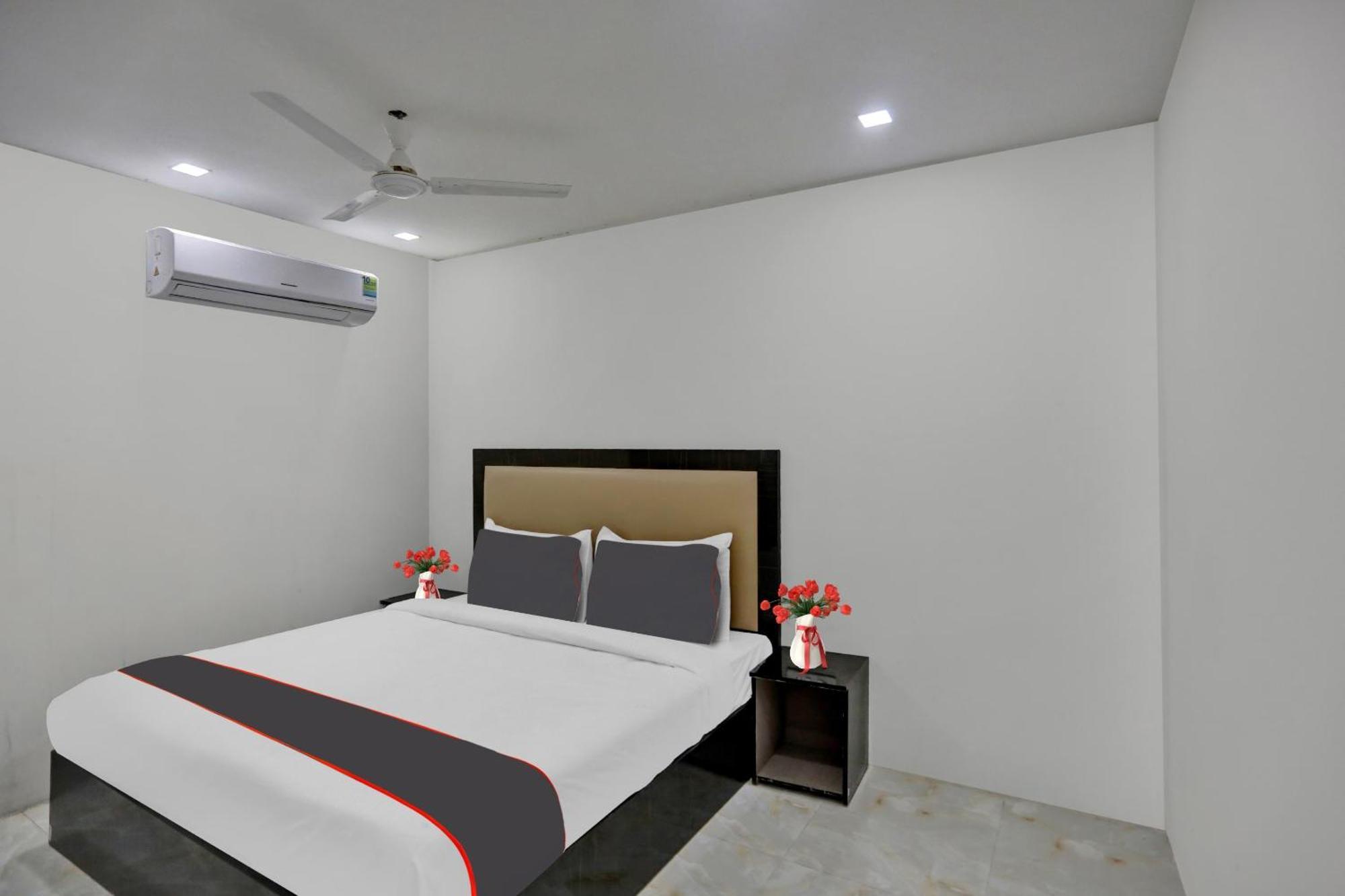 Super Townhouse The Arrow Near Lotus Temple Hotel New Delhi Eksteriør billede